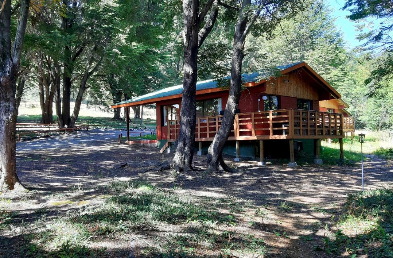 Cabanas Rapidos Del Rio Baker Puerto Bertrand ภายนอก รูปภาพ
