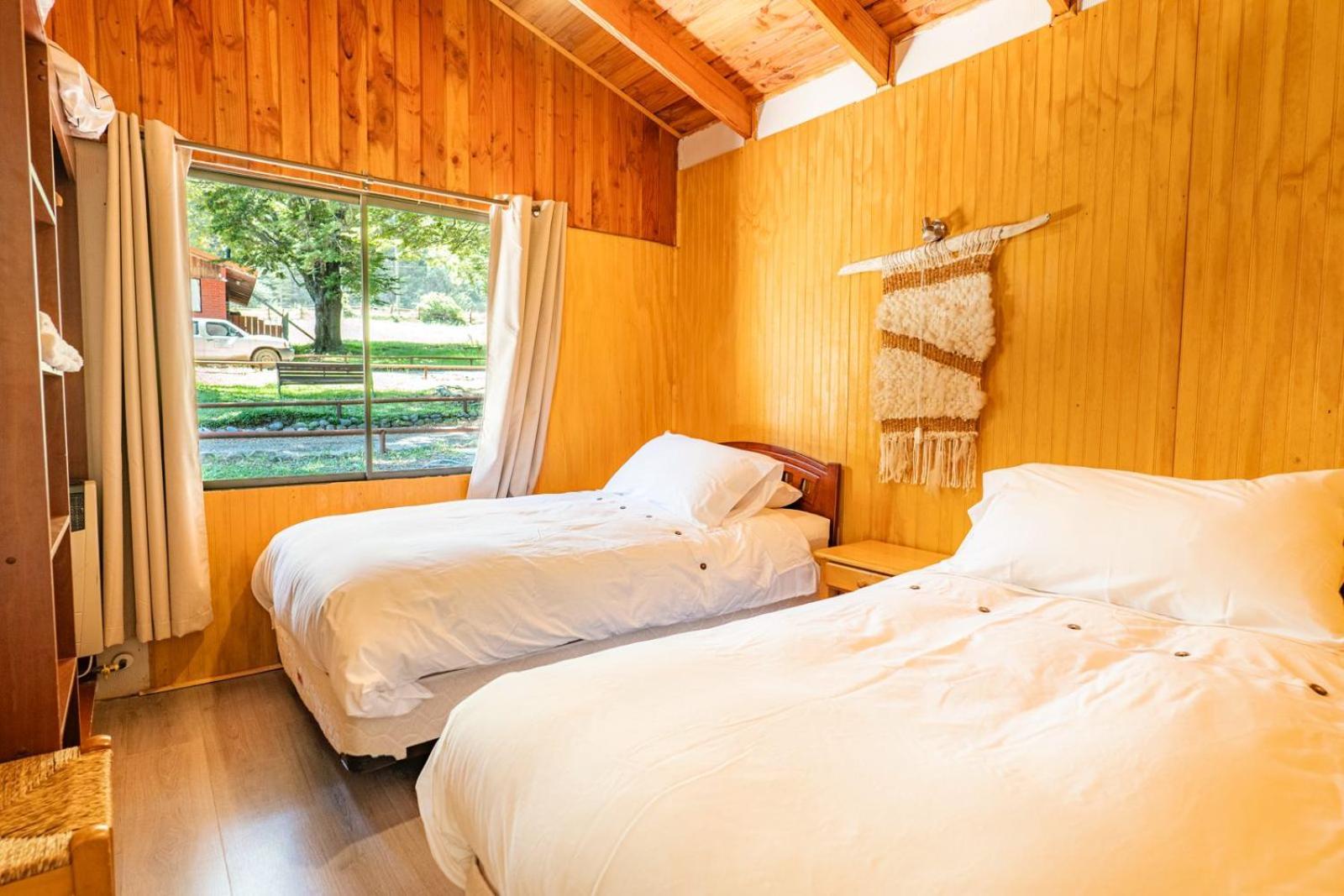 Cabanas Rapidos Del Rio Baker Puerto Bertrand ภายนอก รูปภาพ